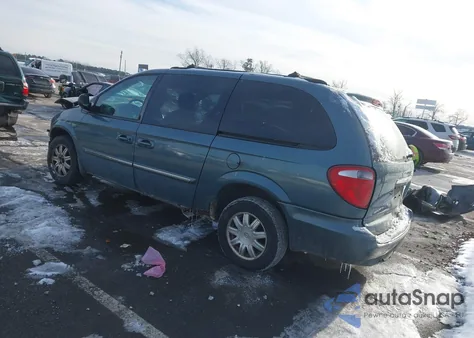 2005 Chrysler Town & Country Touring из США, поврежденный, VIN 2C4GP54L45R542128